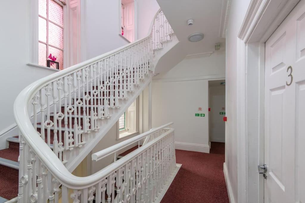 Castlebank House Flats, ディングウォール エクステリア 写真
