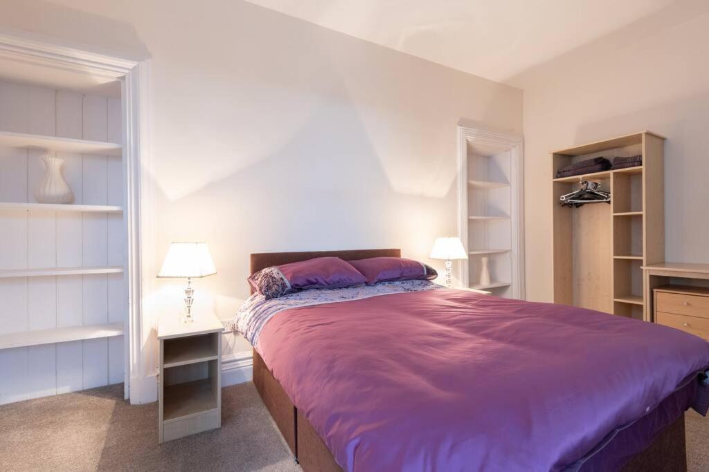 Castlebank House Flats, ディングウォール エクステリア 写真