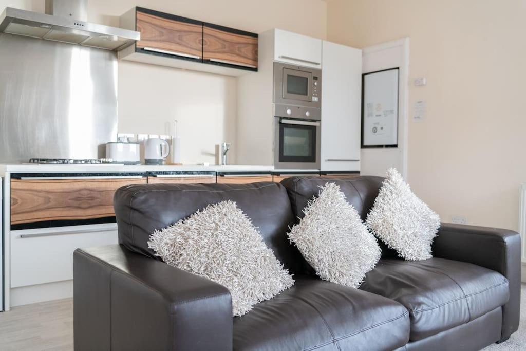 Castlebank House Flats, ディングウォール エクステリア 写真